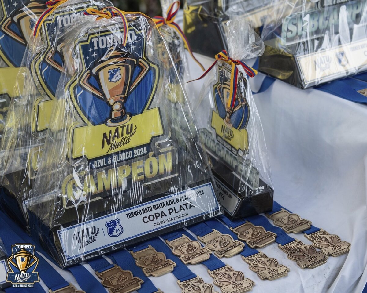¡Se viene la gran final de la Copa Azul & Blanco NatuMalta 2024! 1 ¡Se viene la gran final de la Copa Azul & Blanco NatuMalta 2024! La Copa Azul & Blanco NatuMalta 2024 llega a su emocionante final este sábado, con 11 partidos que celebran el talento joven del fútbol colombiano.