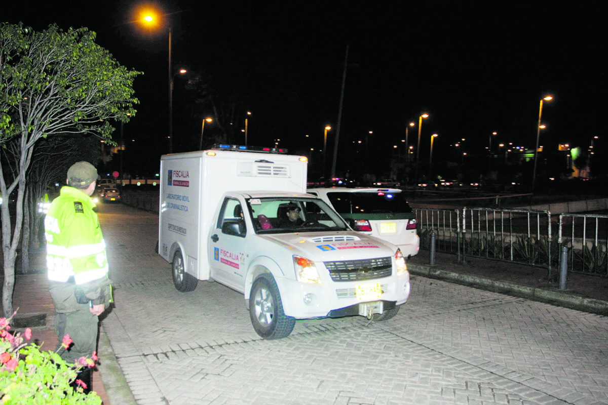 Alias 'Peluca' fue asesinado en Cundinamarca: esto se sabe Un nuevo homicidio registrado en las últimas horas tiene atemorizados a los habitantes del municipio de Fusagasugá que residen en el barrio Camino Real, etapa 1 (en Cundinamarca), en donde una persona fue ultimada con arma de fuego la noche de este sábado.