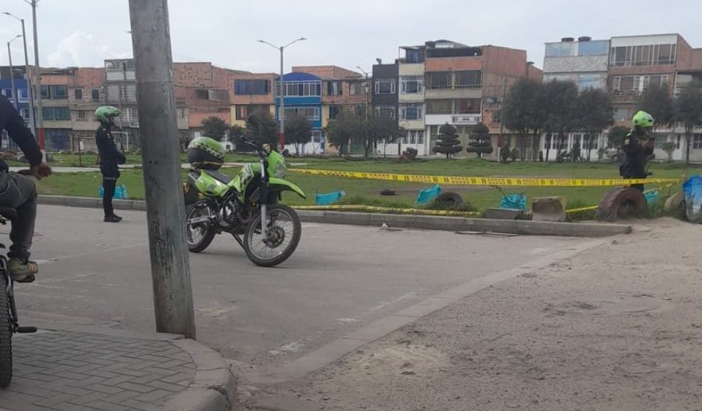 Balacera en Bosa habría cobrado la vida de un hombre Un sicariato dejó sin vida a un hombre en el barrio Caldas de la localidad de Bosa. Esto se sabe.