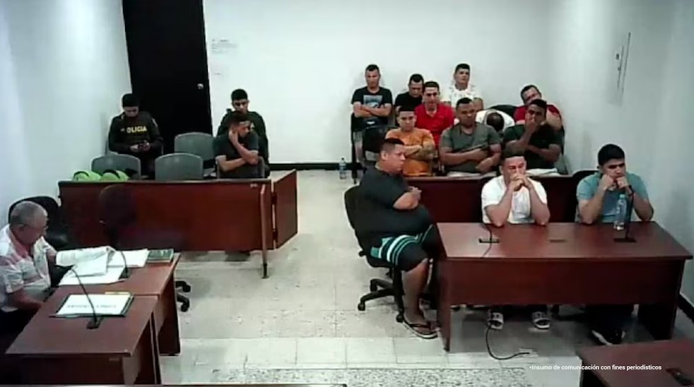Capturan a guardias del Inpec que habrían permitido el ingreso de droga a la cárcel El Diamante Además de droga, los integrantes y exintegrantes del Inpec, permitían el ingreso de celulares, licores y otros artículos prohibidos.