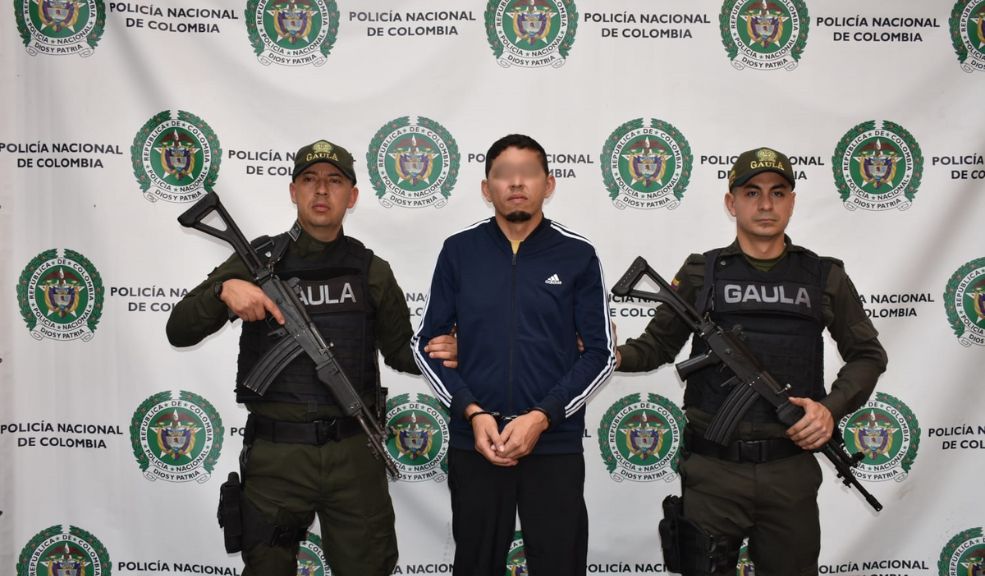 Capturan a cabecilla del 'Tren de Aragua' solicitado por Chile mediante circular roja de Interpol Alias 'Bobby' contaba con aproximadamente 120 hombres bajo su mando y tenía la capacidad de moverse entre Colombia, Chile y Venezuela.