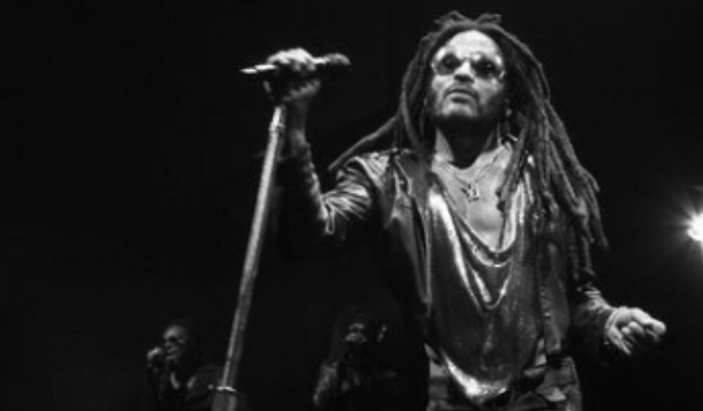 Bogotá se prepara para recibir a Lenny Kravitz: todo lo que necesita saber para el concierto 7 Bogotá se prepara para recibir a Lenny Kravitz: todo lo que necesita saber para el concierto El reconocido músico de rock Lenny Kravitz, regresa a Colombia como parte de su aclamada gira mundial 'Blue Electric Light Tour 2024'. El concierto, programado para este miércoles 11 de diciembre en el Coliseo MedPlus, promete ser un espectáculo inolvidable para sus fanáticos.