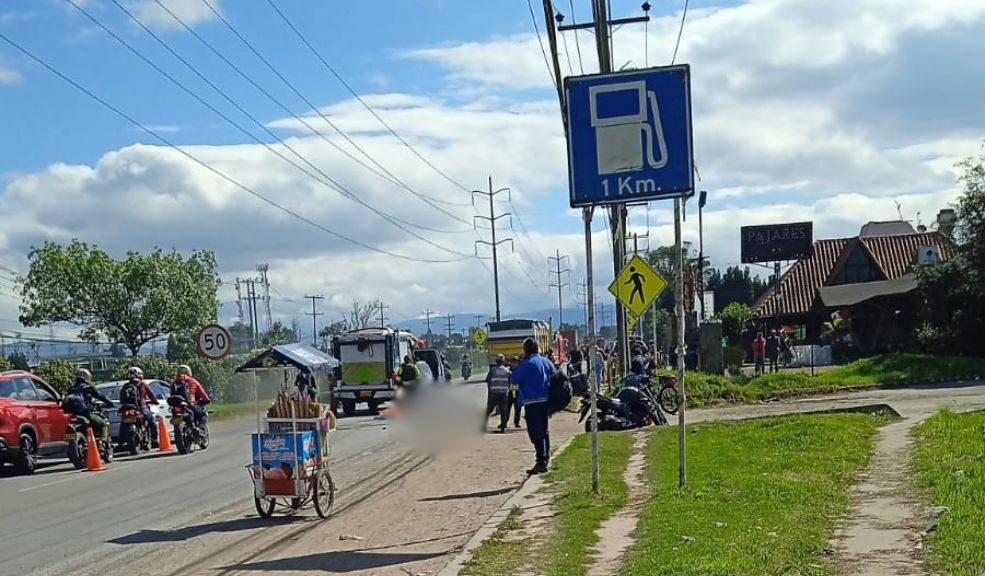 Ciclista murió en accidente en la calle 13: así está la movilidad Hay gran congestión vehicular en la vía Mosquera-Bogotá.