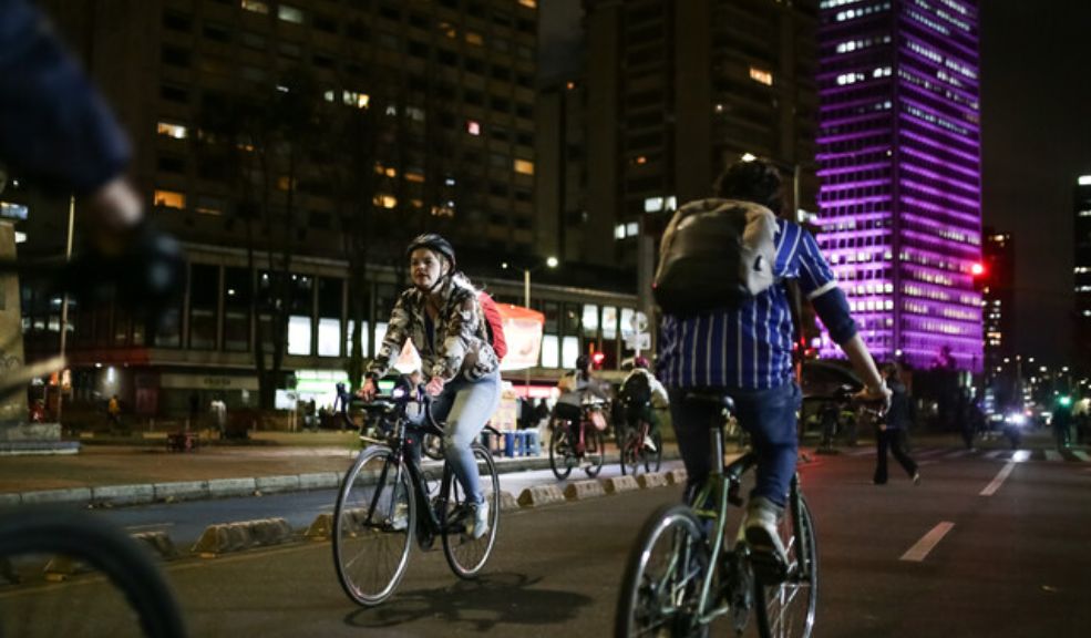 Esta es la ruta oficial para la Ciclovía Nocturna en diciembre 2 Esta es la ruta oficial para la Ciclovía Nocturna en diciembre La tradicional Ciclovía Nocturna en Bogotá regresará este 12 de diciembre con una experiencia única denominada “Una ruta dorada”.