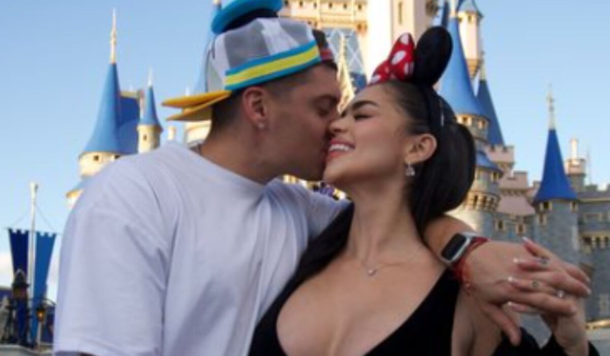 ¿Niño o niña? Revelan el sexo del bebé de La Segura Al evento asistieron reconocidos creadores de contenido entre otras personalidades de la farándula.