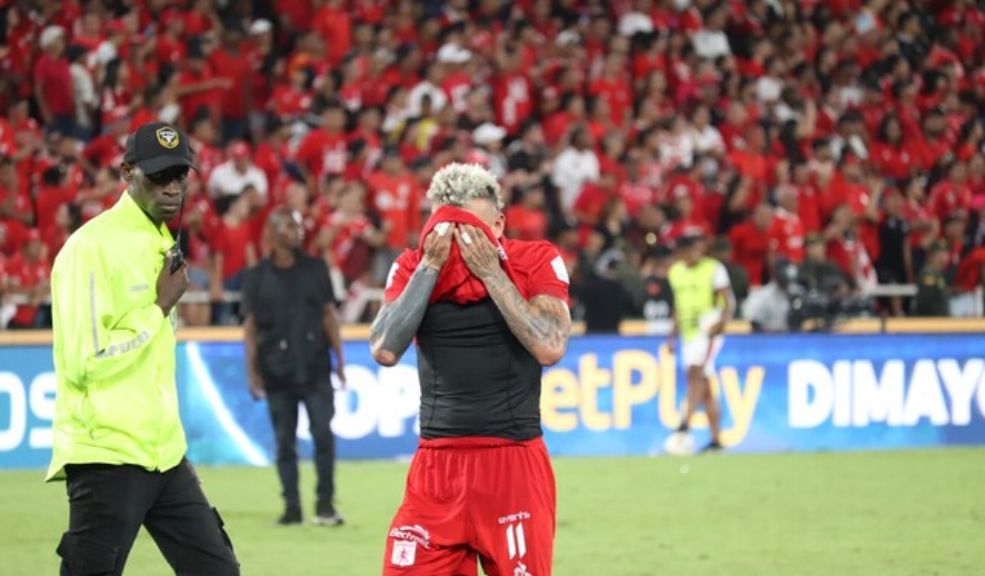 Dimayor sancionó a América por desmanes en la final la Copa Betplay Según la resolución 118 de 2024, emitida el 24 de diciembre, la infracción por parte de la hinchada del América causó que el equipo perdiera el partido de vuelta.