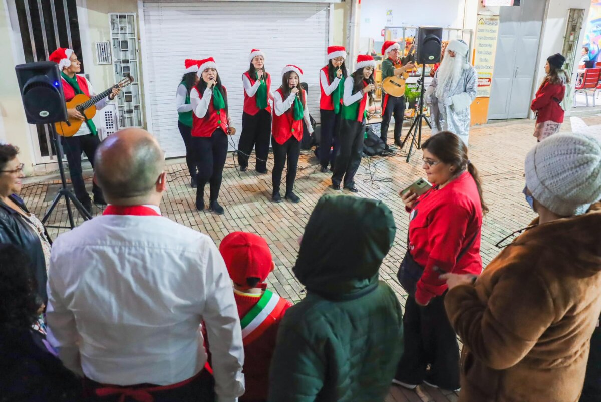 Estos son los costos y planes navideños para una escapada a Zipaquirá este diciembre 1 Estos son los costos y planes navideños para una escapada a Zipaquirá este diciembre Este municipio combina su rica historia con una arquitectura colonial que transporta a los visitantes al pasado.