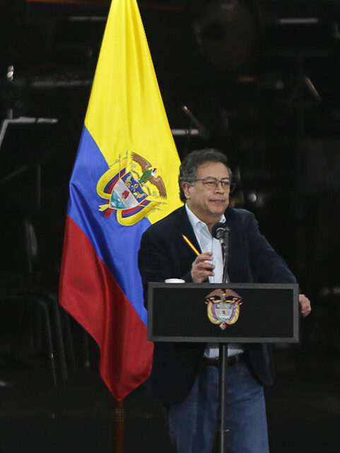 Gustavo Petro firmará un Plan de Austeridad del Gasto 2025, ¿qué significa? 1 Gustavo Petro firmará un Plan de Austeridad del Gasto 2025, ¿qué significa? Tras el hundimiento de la Reforma Tributaria, el presidente Petro evalúa opciones que permitan optimizar el uso de los recursos del Presupuesto General de la Nación.