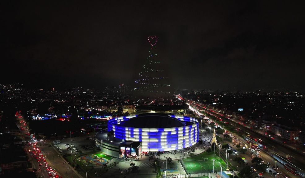 Llega al Movistar Arena la pista gigante de patinaje sobre hielo 'Arena Polar' Desde el 25 de diciembre, el Movistar Arena de Bogotá alberga "Arena Polar", una pista de hielo sostenible que combina entretenimiento y conciencia ambiental hasta el 6 de enero.