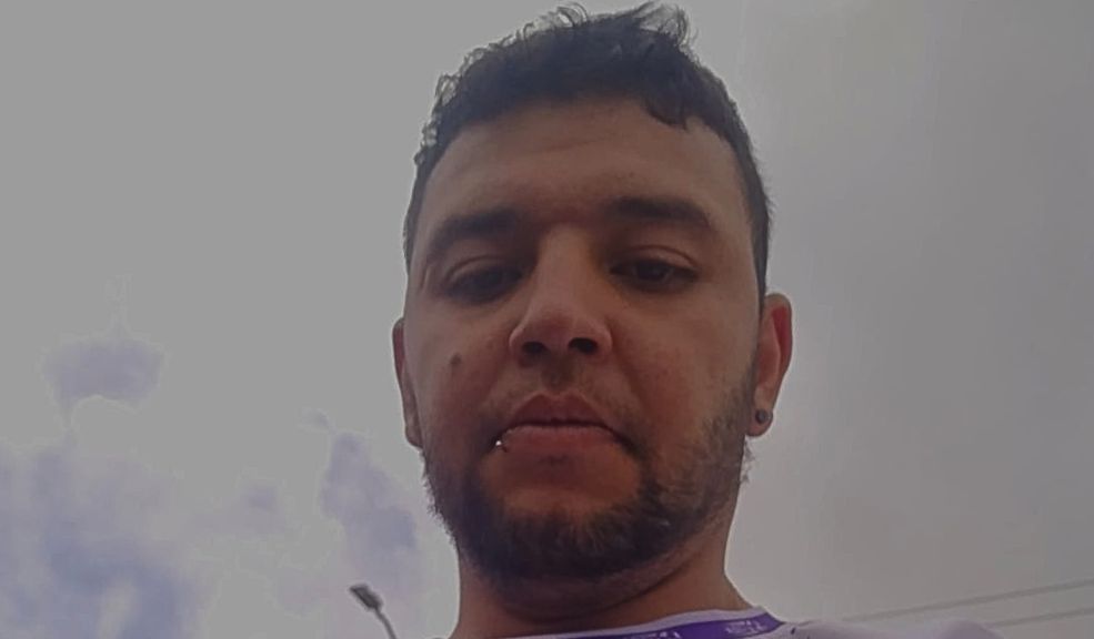 Misteriosa desaparición de taxista en San Cristóbal Familiares y allegados buscan a Cristian Jair Santa, un taxista de 31 años que desapreció luego de ver un partido de fútbol junto a un amigo.