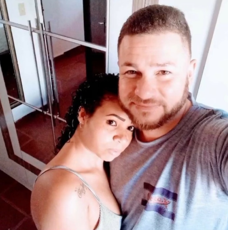 Mujer le cortó el miembro a su pareja porque le fue infiel; él la perdonó El hombre perdonó a la mujer y ahora siguen juntos.