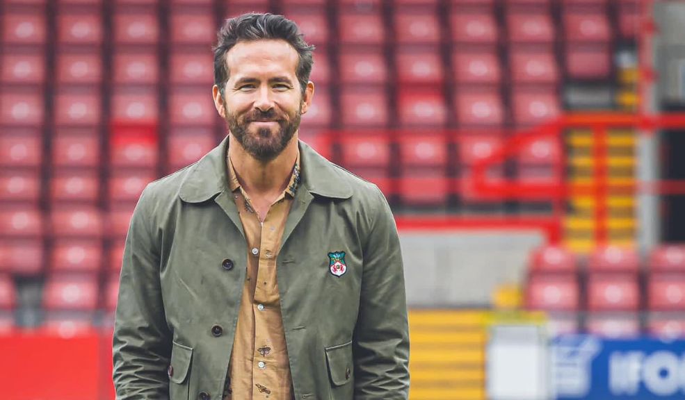 ¡Es oficial! El actor de Deadpool es el nuevo dueño de La Equidad 1 ¡Es oficial! El actor de Deadpool es el nuevo dueño de La Equidad La Equidad hizo oficial su venta al grupo inversor Al Tylis-Porter, del cual es propietario Ryan Reinolds, el actor de Deadpool.