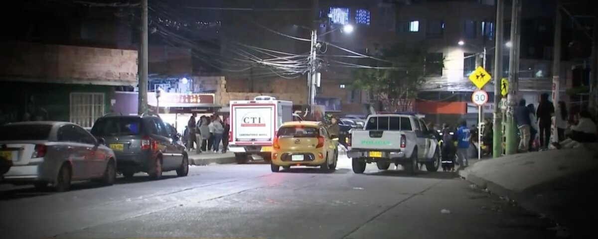 Se conocen detalles del sicariato que cobró la vida del dueño de un billar en Rafael Uribe La víctima, quien tenía aproximadamente unos 30 años, era el propietario del negocio y fue sorprendido por su victimario con un arma de fuego.