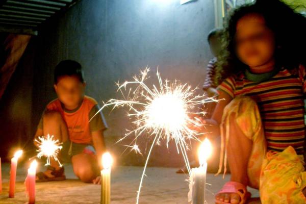 Ya son más de 600 los quemados con pólvora este mes en Colombia En Colombia, 659 personas han resultado quemadas con pólvora durante Navidad, de las cuales cerca de 230 son menores de 18 años, según el INS.