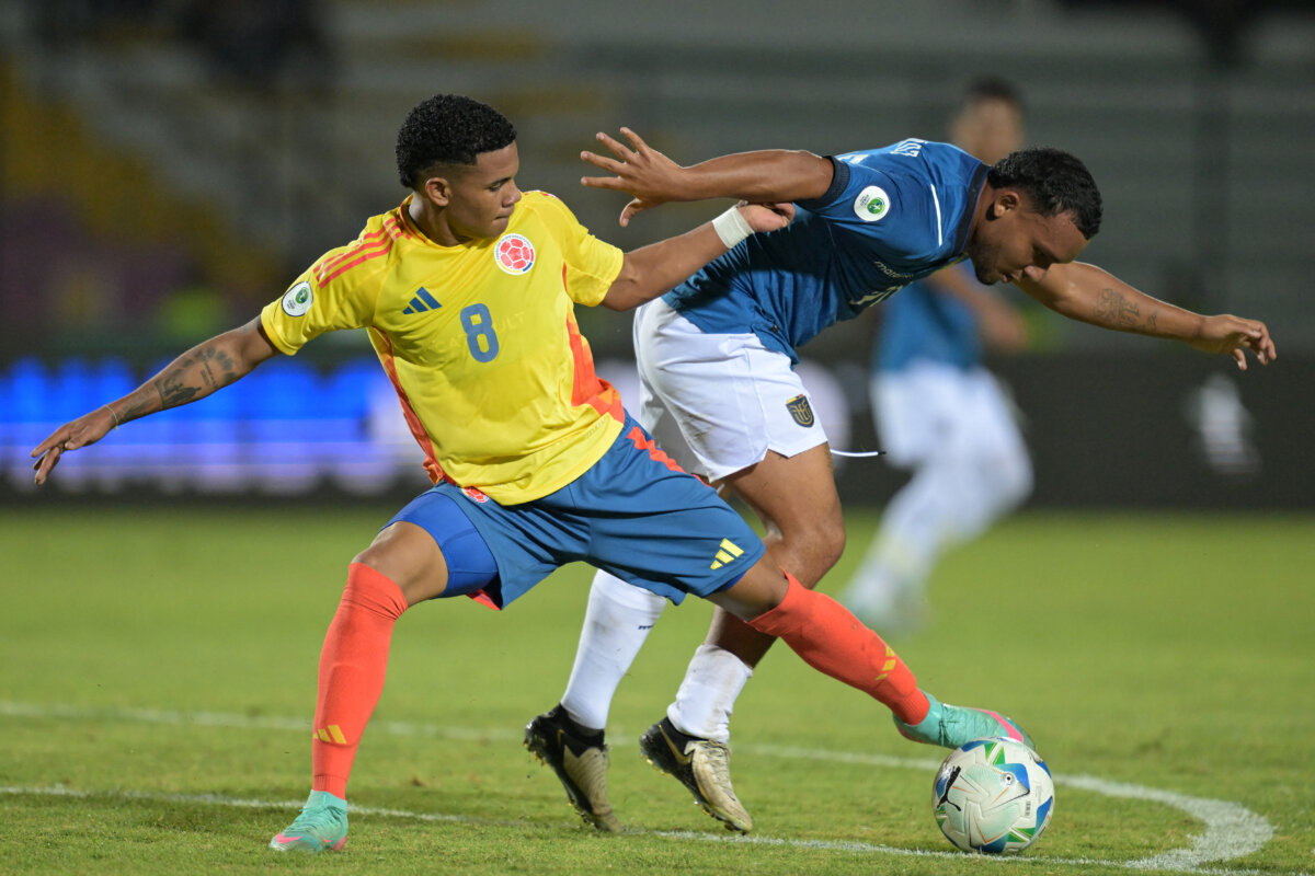 Colombia vence a Ecuador y logra su primer triunfo en el Sudamericano Sub 20 En Valencia (Venezuela), la Selección Colombia superó 1-0 a Ecuador con gol de Néiser Villarreal. Se acerca a Argentina en la tabla.