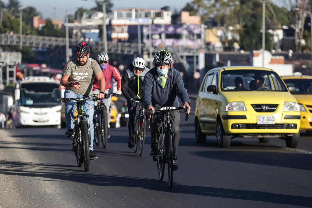Importante anuncio para el Día sin Carro y sin Moto en Bogotá; tiene que ver con TransMilenio 1 Importante anuncio para el Día sin Carro y sin Moto en Bogotá; tiene que ver con TransMilenio Estos son los horarios de operación de TransMilenio para el Día sin Carro y sin Moto en Bogotá.
