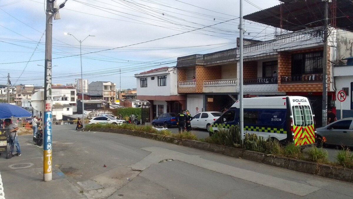 Asesinan al excongresista de Cambio Radical Óscar Gómez Agudelo 1 Asesinan al excongresista de Cambio Radical Óscar Gómez Agudelo Óscar Gómez Agudelo fue asesinado cuando se dirigía a la emisora donde trabajaba.