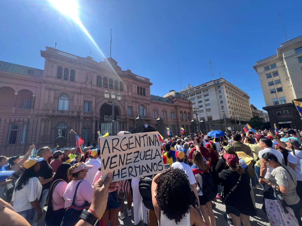 Así recibió el presidente Milei a Edmundo González en Argentina González mantendrá, tras su reunión con Milei, encuentros privados con ministros, diputados y otras personalidades argentinas.
