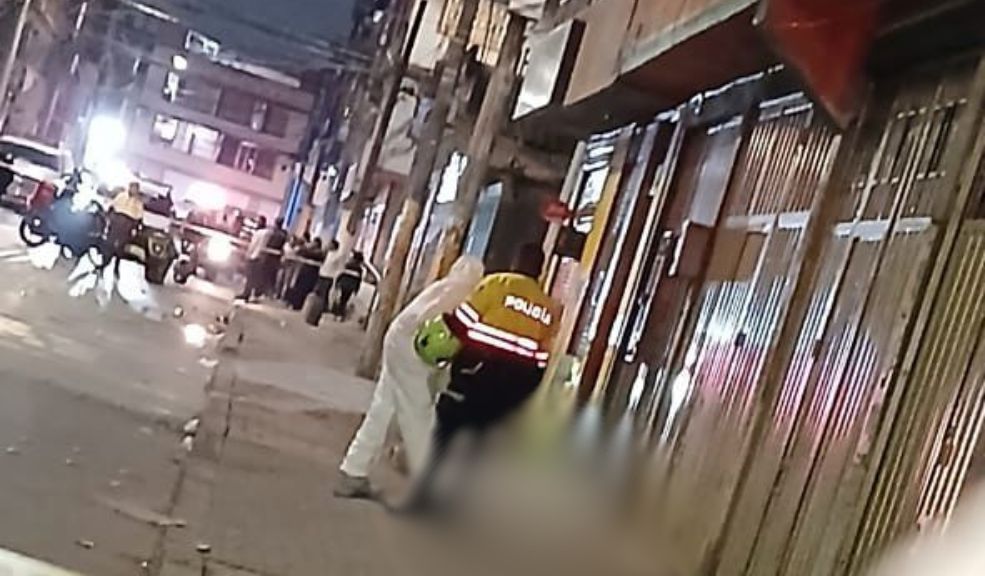 Ciudadano fue hallado sin vida y con heridas de arma de fuego en Kennedy Un nuevo ataque con arma de fuego acabó con la vida de un hombre en la localidad de Kennedy. Esto es lo que se sabe.