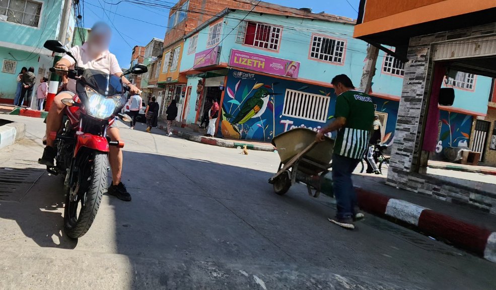 Ciudadano murió tras una riña en Ciudad Bolívar 1 Ciudadano murió tras una riña en Ciudad Bolívar Aunque la víctima de esta historia fue trasladada a un centro asistencial en Bogotá, lamentablemente no sobrevivió