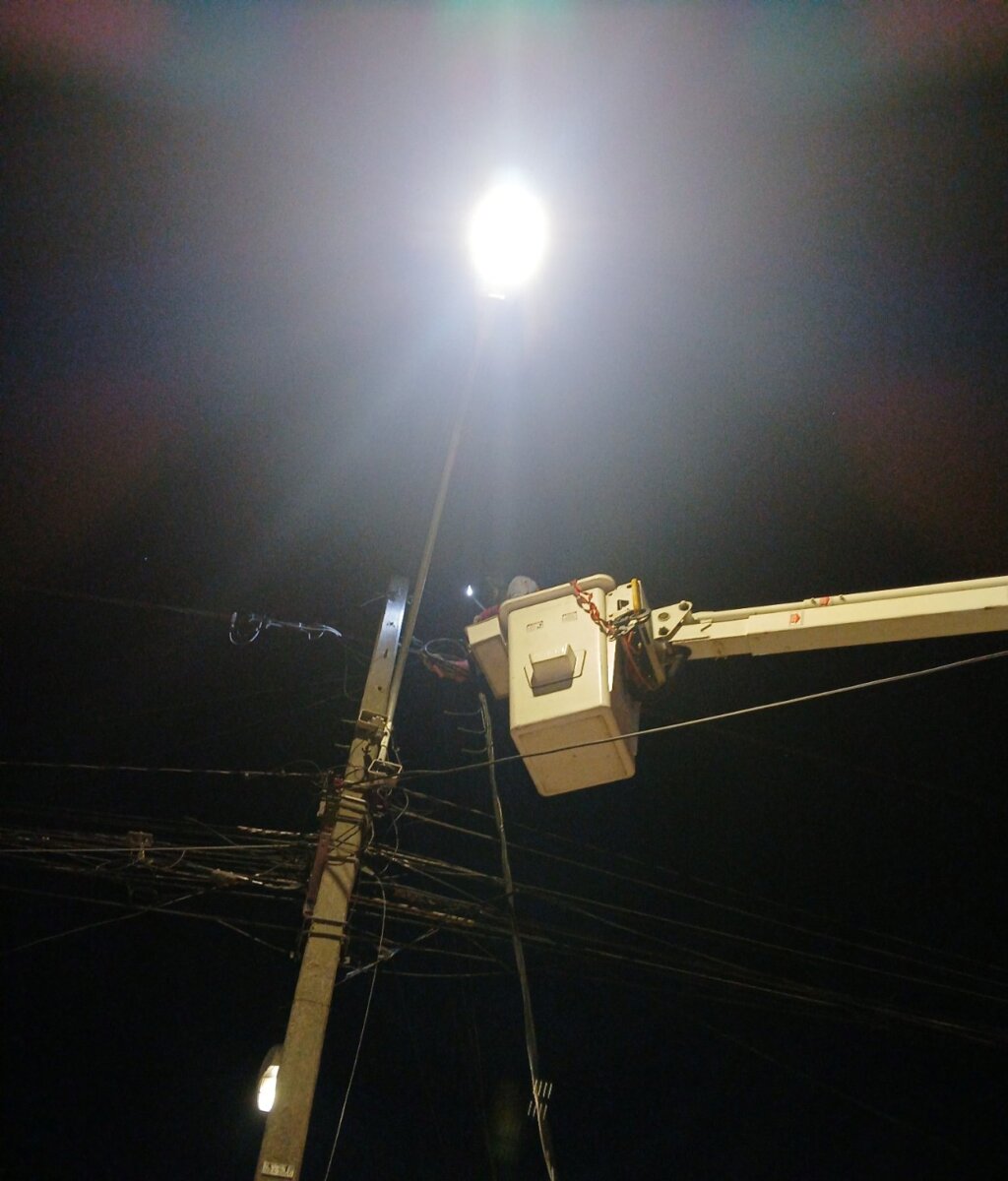 Conozca las localidades de Bogotá que tendrán cortes de luz este 8 de enero 1 Conozca las localidades de Bogotá que tendrán cortes de luz este 8 de enero Los siguientes barrios de Bogotá tendrán cortes de luz este miércoles 8 de enero del 2025.