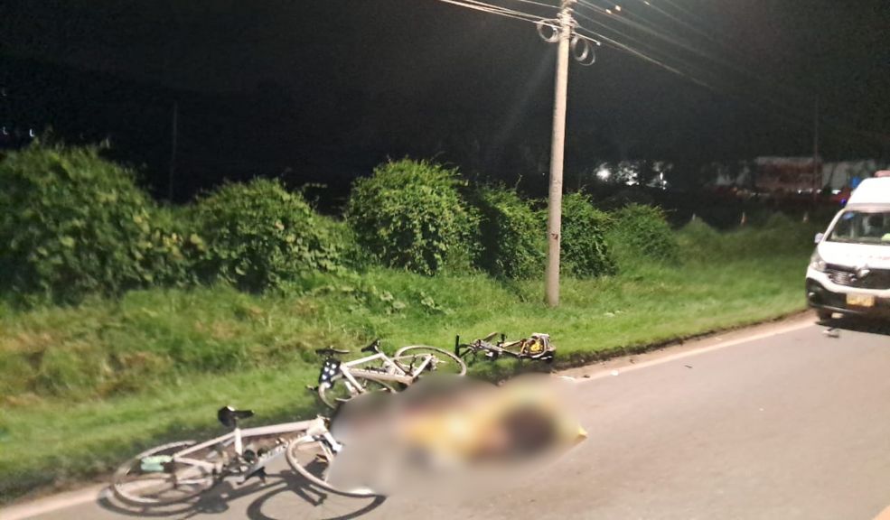 Ella era Karen Bermúdez, la ciclista que murió tras ser arrollada por una grúa en la vía Soacha - Sibaté 1 Ella era Karen Bermúdez, la ciclista que murió tras ser arrollada por una grúa en la vía Soacha - Sibaté Karen era abogada y nieta de un reconocido pedalista.