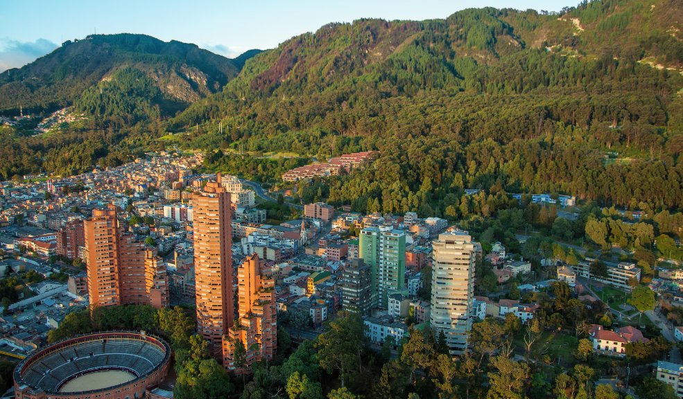 IDEAM alerta fuertes heladas para este fin de semana 8 IDEAM alerta fuertes heladas para este fin de semana El Ideam emitió una alerta para Bogotá y 145 municipios del país por la presencia de fuertes heladas este fin de semana.