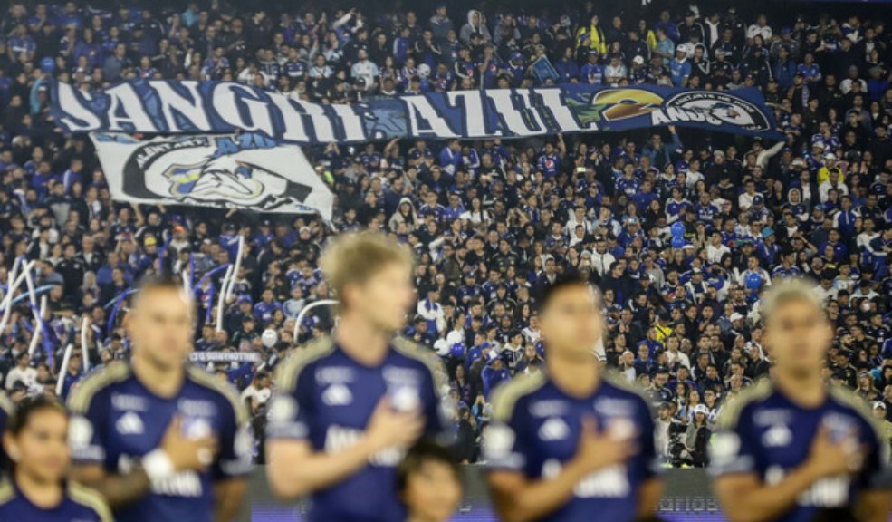 David González busca traer de vuelta dos grandes figuras del fútbol a Millonarios, ¿quiénes son? 6 David González busca traer de vuelta dos grandes figuras del fútbol a Millonarios, ¿quiénes son? David González será el nuevo técnico de Millonarios para 2025, tras dejar Deportes Tolima. Llega con refuerzos como Miguel 'Nano' Prince y Henry Rojas.