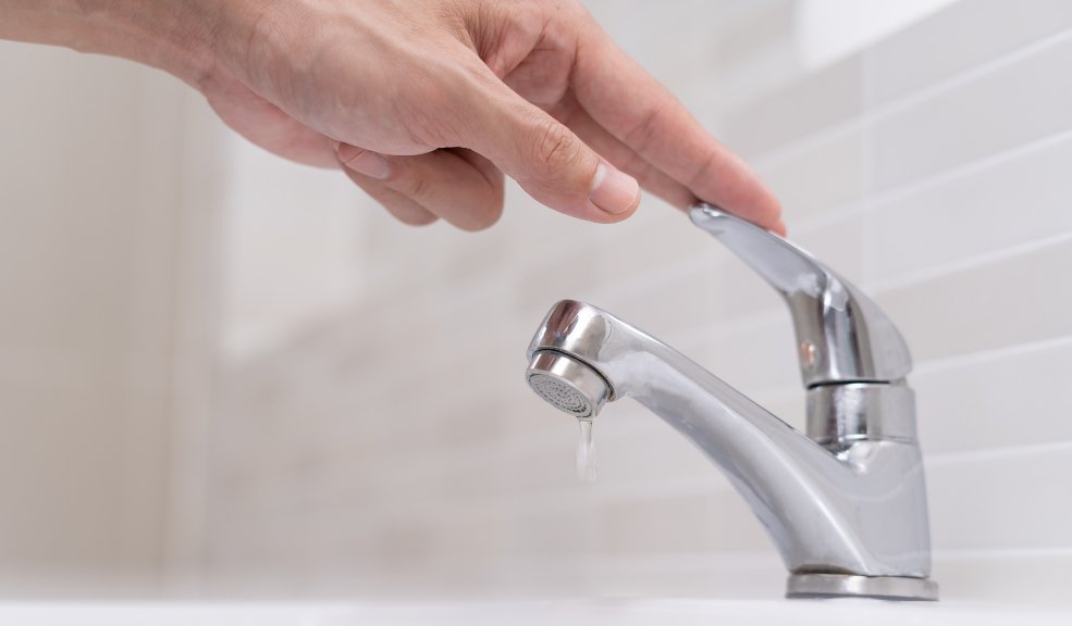 Estos son los barrios de Bogotá que no tendrán agua este 11 de enero El turno 9 tendrá racionamiento de agua este sábado 11 de enero en Bogotá. A continuación, les contamos qué barrios y localidades se verán afectados.