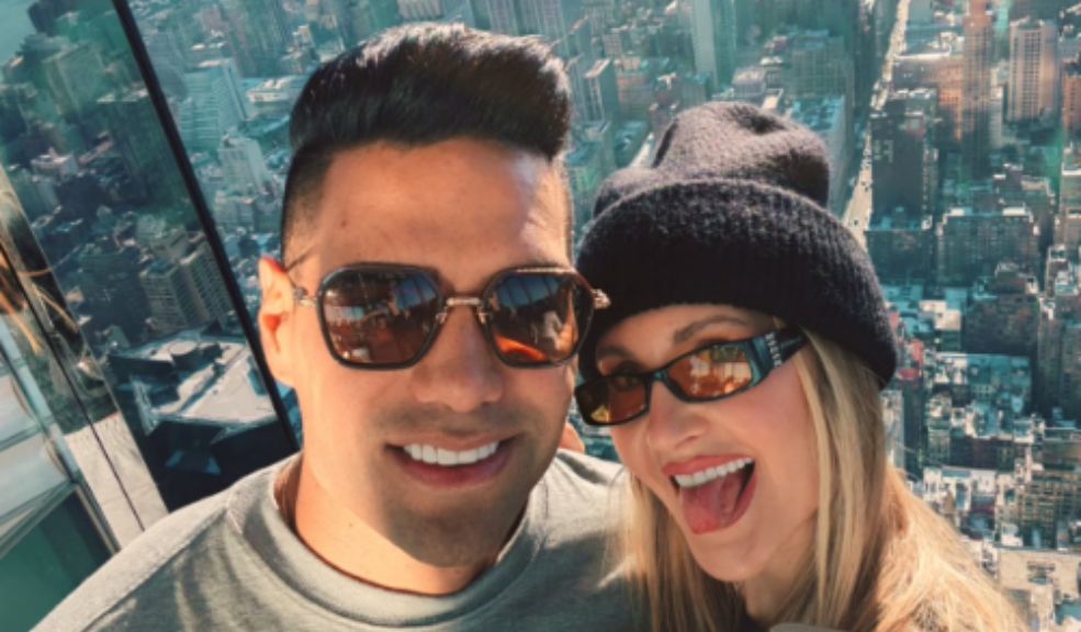 Conmovedor mensaje con el que Lorelei Tarón se despidió de Colombia La esposa de Radamel Falcao García, Lorelei Tarón, compartió un emotivo mensaje en su cuenta de Instagram para despedirse de Colombia, luego de que se confirmara la salida del futbolista de Millonarios.