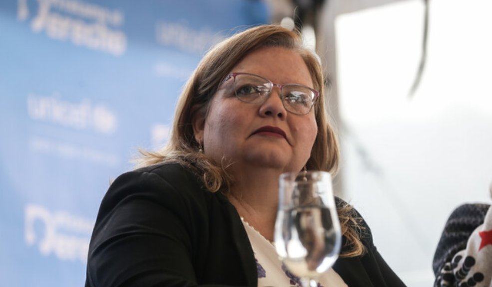 Directora del Bienestar Familiar afirma que el trato de los niños deportados de Estados Unidos fue "bastante denigrante" Cáceres detalló que el ICBF está recopilando testimonios de los menores deportados y sus familias para elaborar un informe detallado sobre las condiciones que vivieron durante el proceso.