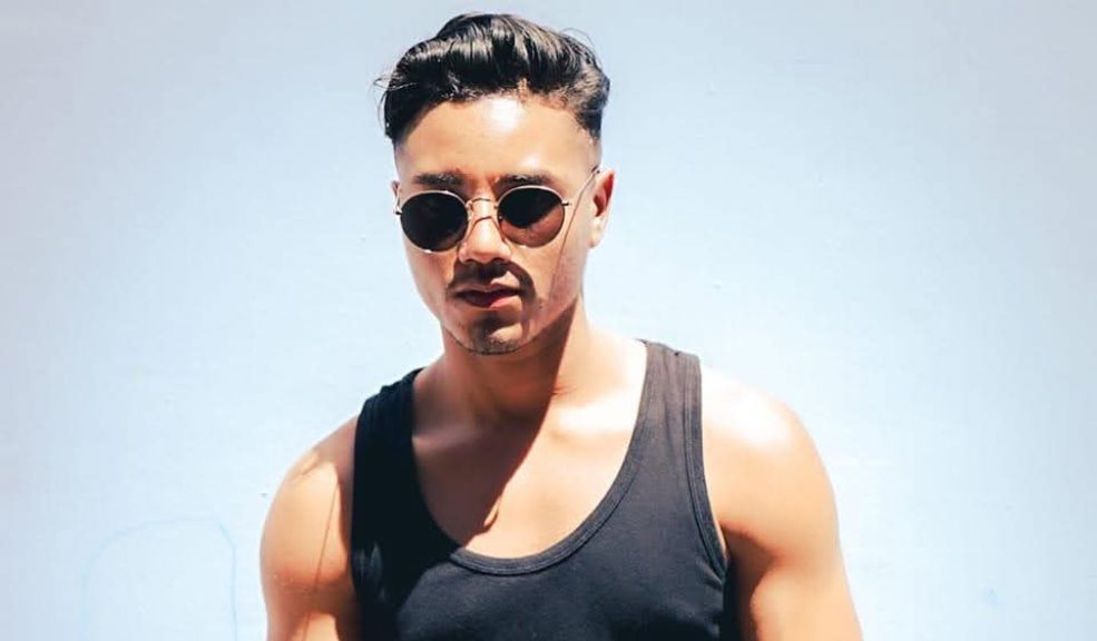 Sicario grabó el asesinato de cantante en un restaurante de Usaquén, norte de Bogotá 6 Sicario grabó el asesinato de cantante en un restaurante de Usaquén, norte de Bogotá El sicario que acabó con la vida de un cantante al interior de un restaurante de Usaquén grabó el momento del ataque. Aquí el video.