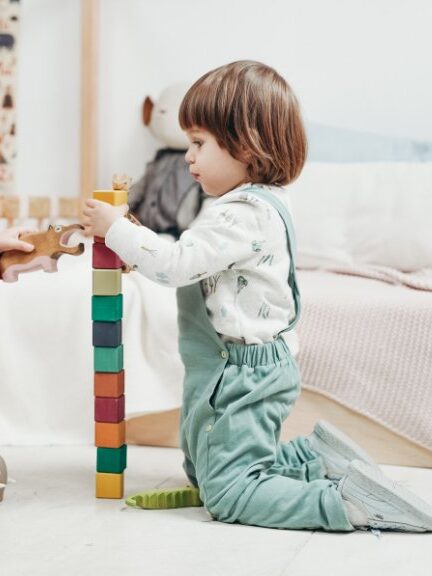 Hay más de 24.000 cupos disponibles para inscribir a niños en los servicios de primera infancia en Bogotá La estrategia incluye una herramienta virtual para que las familias puedan realizar la preinscripción de forma gratuita y sin intermediarios.