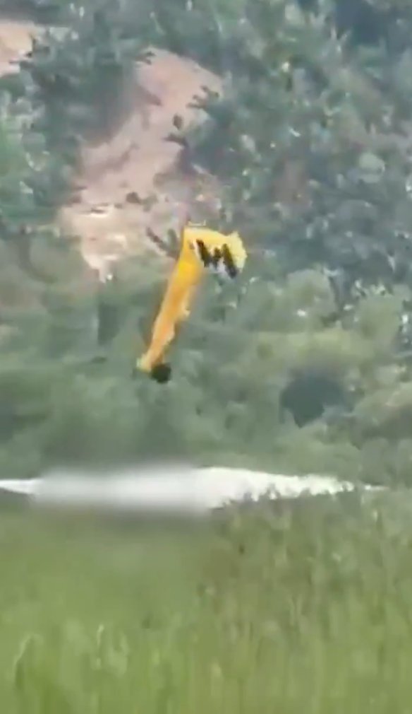 EN VIDEO: Turista murió tras caer al vacío mientras realizaba parapente; esta es su identidad La turista polaca había llegado a Roldanillo, en el Valle del Cauca, para practicar parapente.