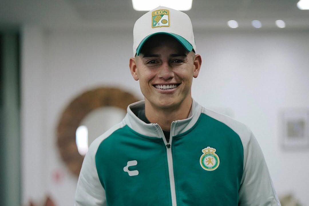 Es oficial: James Rodríguez es nuevo jugador de León de México El equipo León de México presentó este lunes a James Rodríguez como su nuevo refuerzo. Es su nuevo 'Gladiador'.