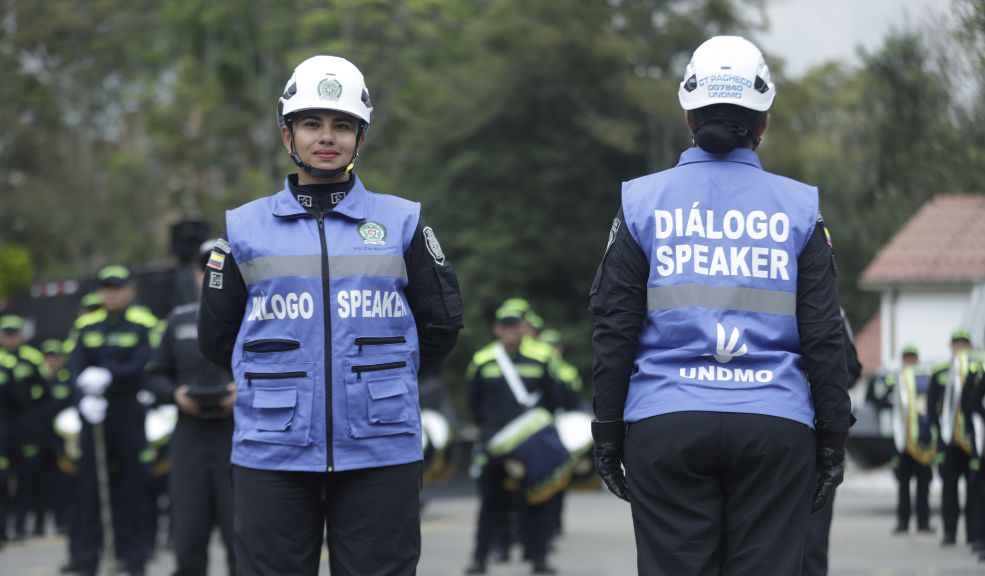Estos fueron los logros de la Unidad de Diálogo y Mantenimiento del Orden (UNDMO) en 2024 9 Estos fueron los logros de la Unidad de Diálogo y Mantenimiento del Orden (UNDMO) en 2024 La UNDMO de la Policía Nacional concluye 2024 con un balance positivo, destacando su enfoque en diálogo, prevención y resolución pacífica de conflictos en Colombia.