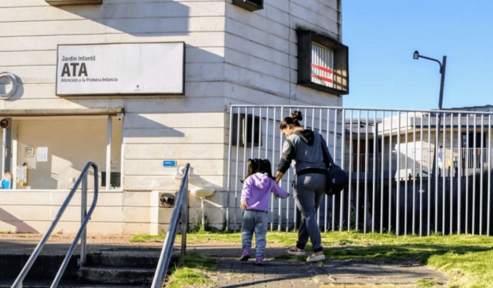 Hay 53.000 cupos disponibles para niños y niñas en los jardines de Bogotá: así puede acceder La búsqueda de niños y niñas se centra en 10 localidades: Bosa, Kennedy, Engativá, Fontibón, Suba, Chapinero, San Cristóbal, Usme, Rafael Uribe y Ciudad Bolívar.
