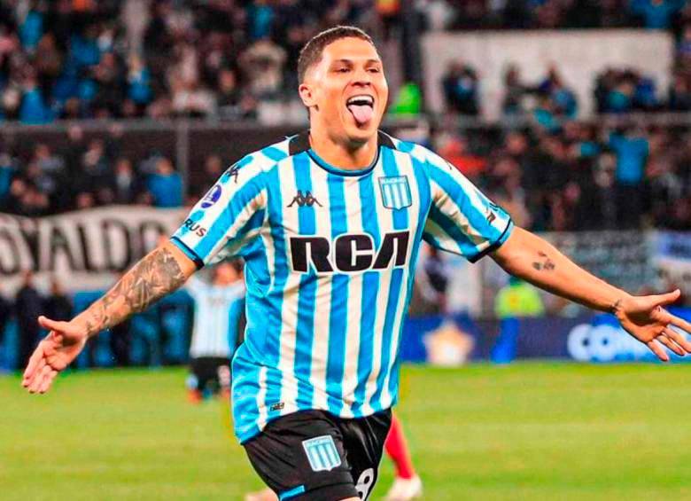 Fin de la novela: Juan Fernando Quintero es nuevo jugador del América En Argentina dan por confirmada la llegada de Juan Fernando Quintero al América de Cali. Racing aceptó la oferta.
