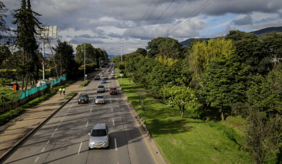 Los cierres viales y planes de retorno para este puente de Reyes en Bogotá Durante el puente de Reyes 2025, que tendrá lugar del 4 al 6 de enero en Bogotá, se implementarán varias medidas para garantizar una movilidad ordenada en la ciudad.