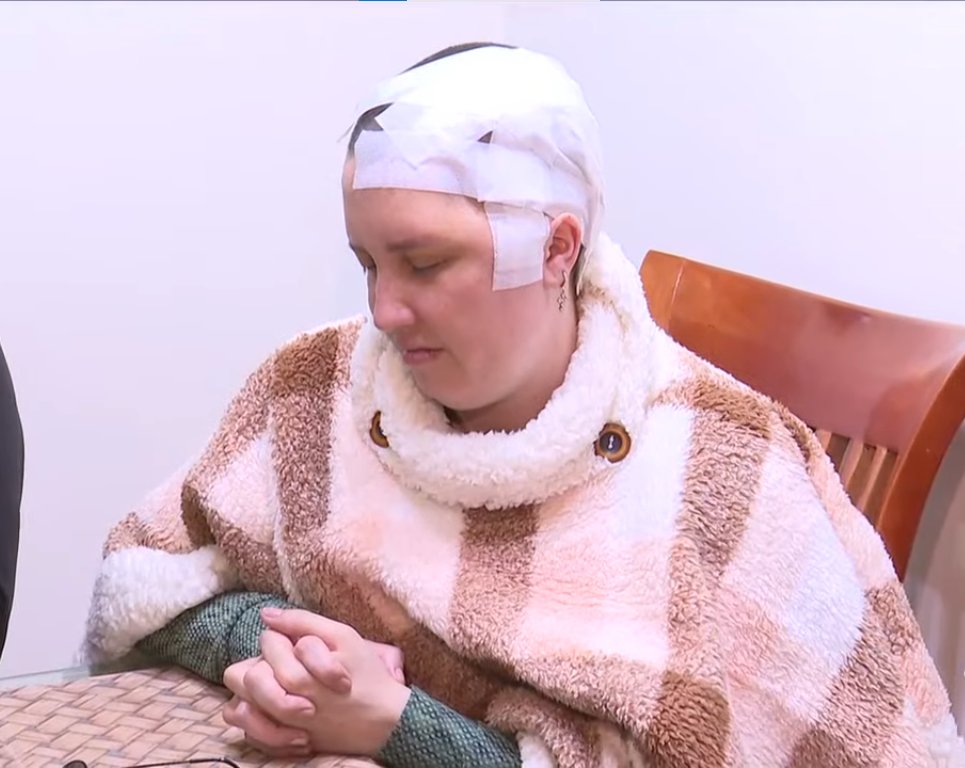 Madre quedó ciega tras ser víctima de 2 balas perdidas en Bogotá: los responsables siguen libres 1 Madre quedó ciega tras ser víctima de 2 balas perdidas en Bogotá: los responsables siguen libres Los familiares de Cindy piden a la Fiscalía que se agilice la investigación, pues ya casi se cumple un año del ataque y los responsables siguen libres.