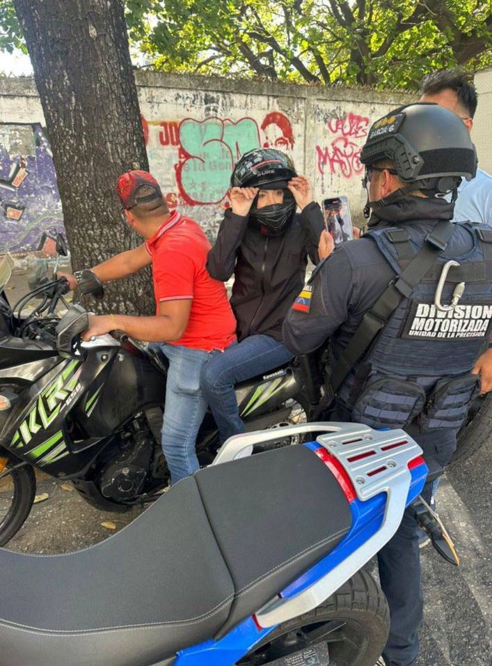 María Corina Machado fue detenida en Venezuela 1 María Corina Machado fue detenida en Venezuela María Corina lideró las marchas que se realizaron hoy en Caracas.