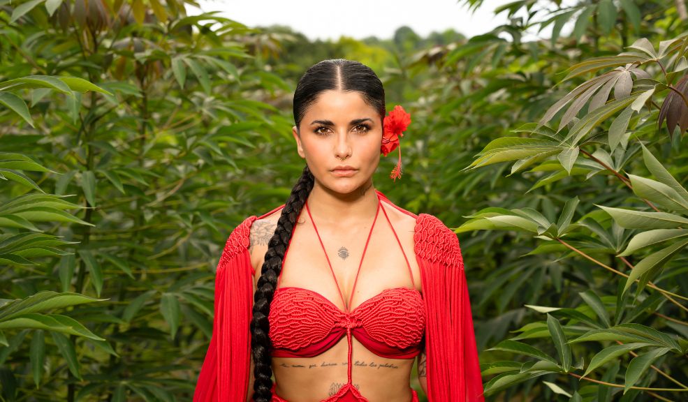 Martina 'La Peligrosa' reencontró su identidad musical En entrevista con Q'HUBO, la cantante detalló cómo fue el proceso para crear 'Soy' un tema que, en sus palabras, la representa a la perfección.