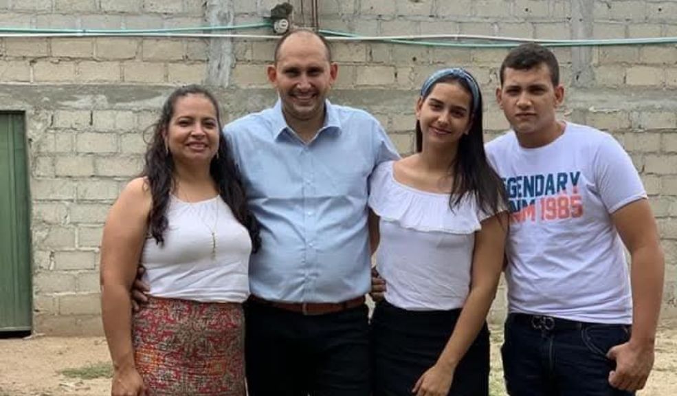 Masacre en Aguachica: un pariente del pastor estaría involucrado en el caso Se conoce una nueva hipótesis en el caso de la familia masacrada en Aguachica, Cesar, que involucra a un familiar del pastor.