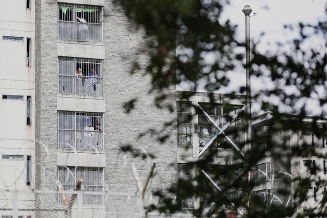 Muerte de dos reclusos en La Picota despierta dudas sobre la seguridad en la cárcel En la segunda semana del año, la cárcel La Picota se ve sacudida por la muerte de dos reclusos.