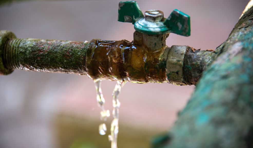 Racionamiento de agua para este 15 de enero en Bogotá: estos son los barrios afectados 1 Racionamiento de agua para este 15 de enero en Bogotá: estos son los barrios afectados Este miércoles 15 de enero Bogotá y Soacha tendrán racionamiento de agua. Los barrios afectados pertenecen al turno 4.