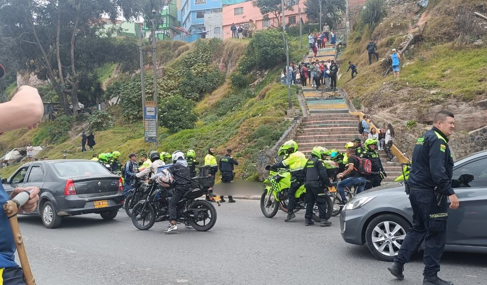 ÚLTIMA HORA: 2 presuntos ladrones murieron en medio de un hurto en Ciudad Bolívar Los dos ladrones intentaron robar a un hombre, quien les disparó con un arma de fuego.