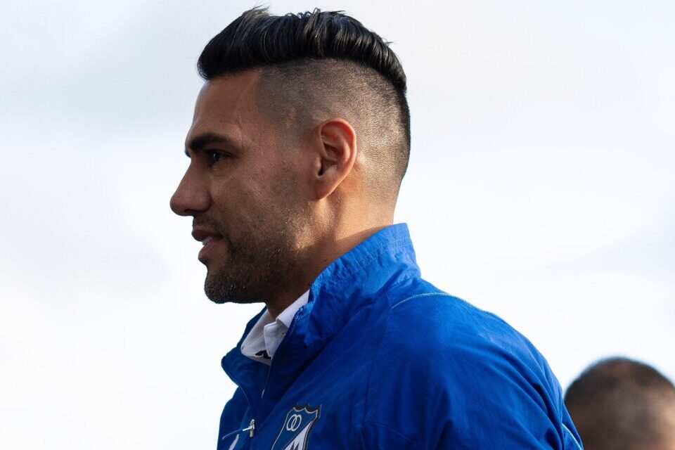 EN VIDEO: Falcao García se despidió de Millonarios y su hinchada Falcao García anunció el fin de su ciclo como jugador de Millonarios. Con un emotivo video se despidió de quienes lo apoyaron en su paso por la Liga Colombiana.