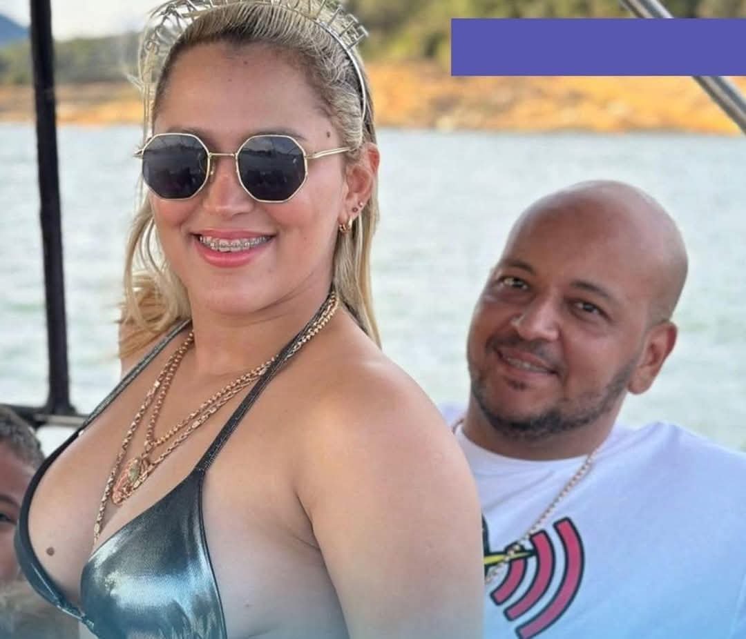Asesinan a mujer que habrían confundido con hija de pastor masacrado 1 Asesinan a mujer que habrían confundido con hija de pastor masacrado La mujer, conocida como 'La Diabla', sería el verdadero objetivo de la masacre en la que asesinaron a la familia Lora Rincón.