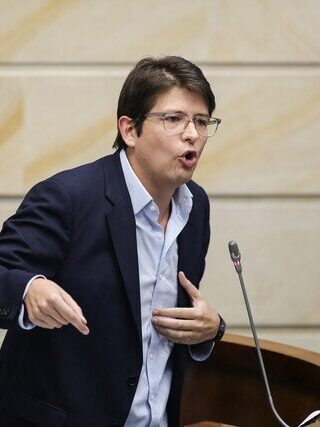 Esta es la millonaria suma que han gastado los candidatos a la presidencia 2026 en pautas políticas con Facebook 1 Esta es la millonaria suma que han gastado los candidatos a la presidencia 2026 en pautas políticas con Facebook