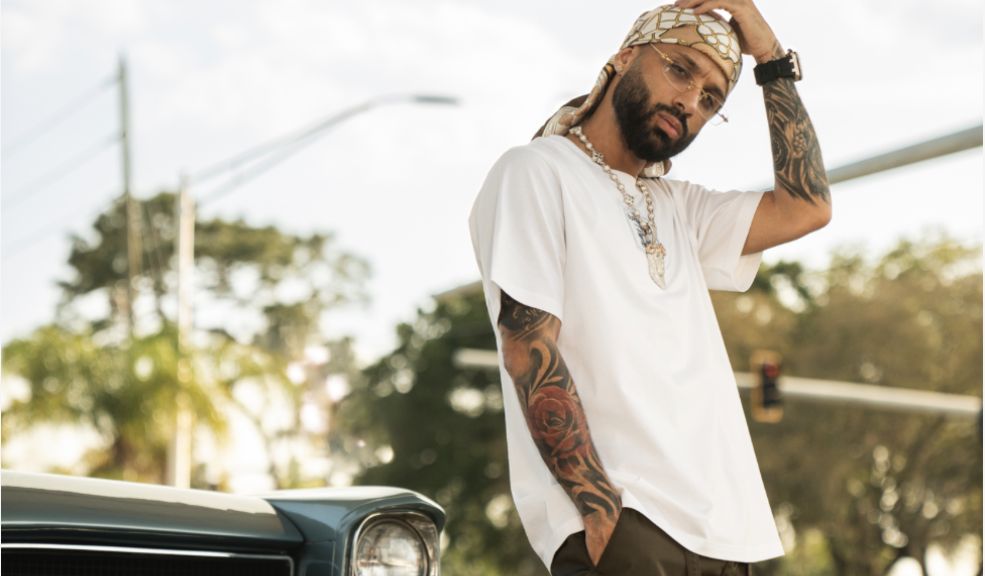 Alex Rose arranca el 2025 con el lanzamiento de su EP 'Season 1' 6 Alex Rose arranca el 2025 con el lanzamiento de su EP 'Season 1' El cantante Alex Rose sigue explorando su particular fusión de R&B, reggaetón y trap latino con este nuevo EP.